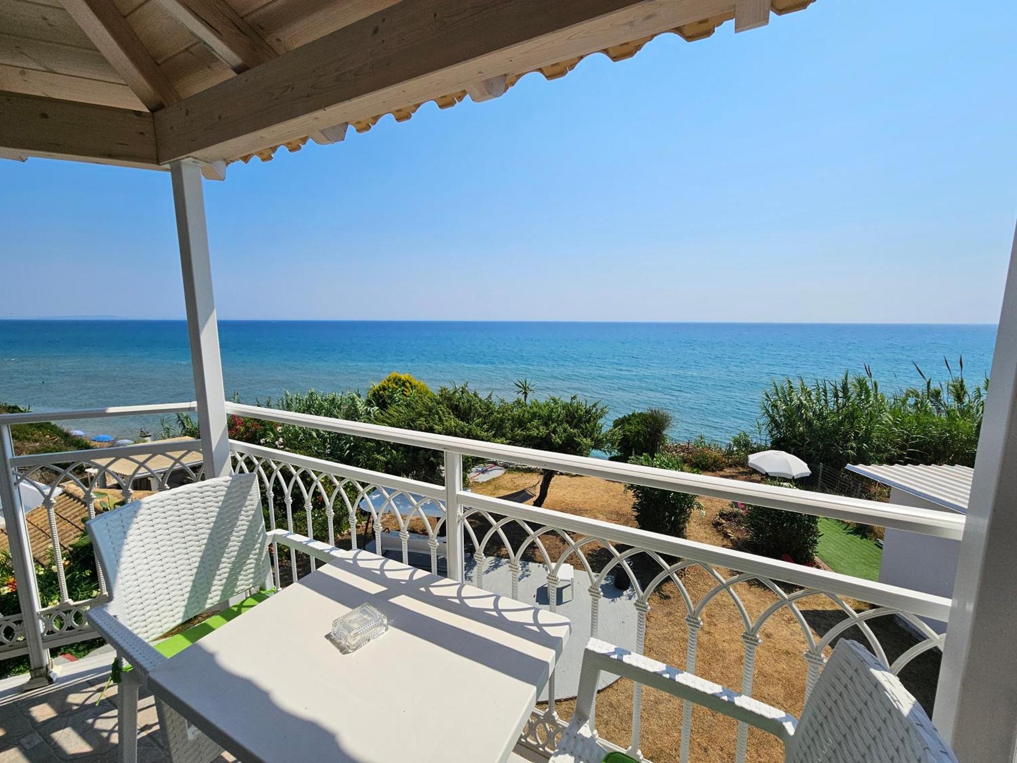 Leta Apartments Agios Georgios  Exterior foto